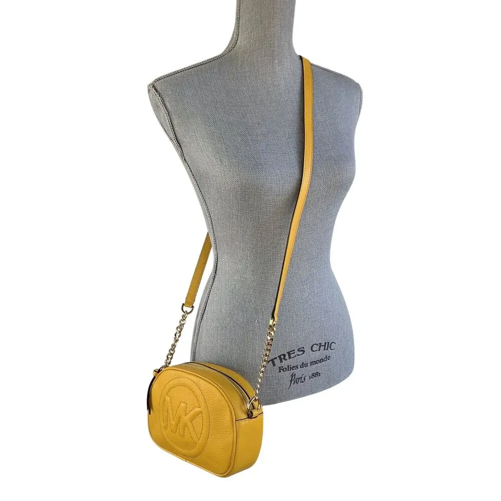 Michael Kors Yellow Crossbody Bag Brynn Pebbled Leather Chain Strap - Picture 3 of 12